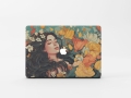 Naklejka na laptopa Apple MacBook (różne modele) - Dziewczyna w kwiatach