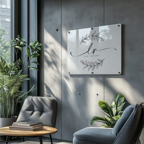szyld biały akrylowy reklamowy 50x70.jpg