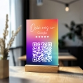 Kolorowa akrylowa tabliczka Rainbow z dowolnym kodem QR